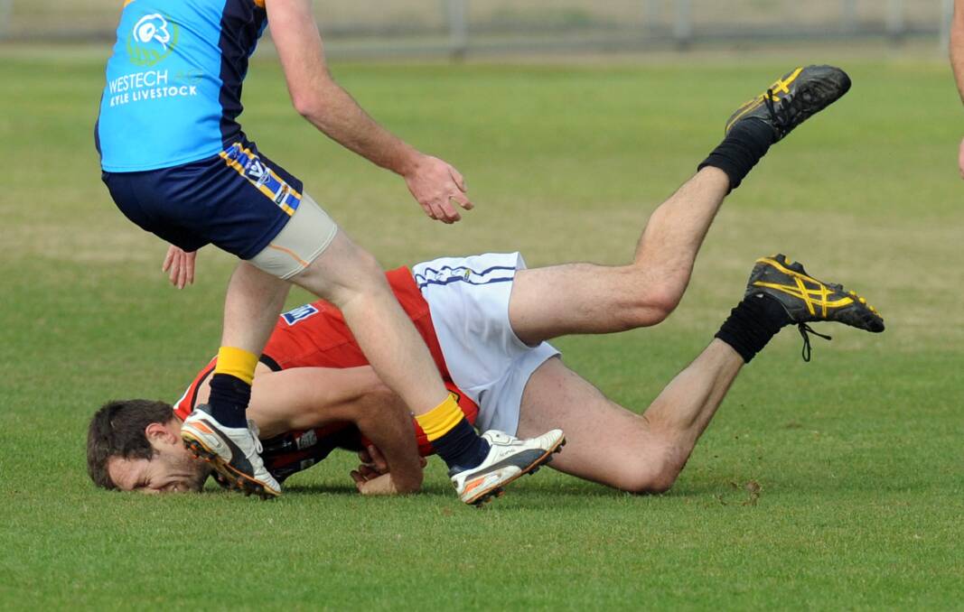 Stawell's Jorah Margetson puts his nose to the grindstone in a match against Nhill. Picture: PAUL CARRACHER