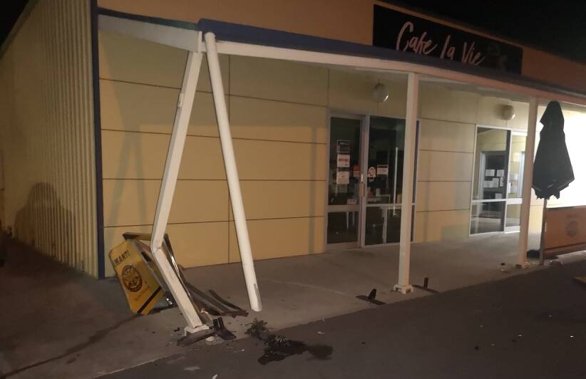CRASH SCENE: The patrol located accident damage to the pergola of a cafe in Scott Street, Bordertown. Picture: SA POLICE 