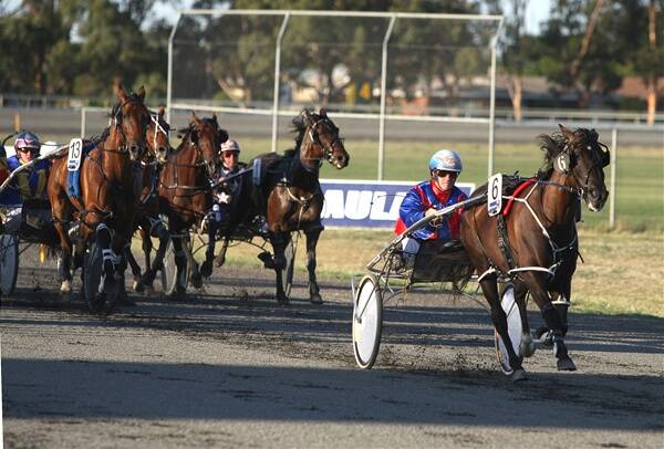 CHAMPION: Tanabi Bromac, driven by Gavin Lang, takes out the 2010 Wimmera Mail-Times Horsham Pacing Cup in record time. Pictures: AMY PYSDEN